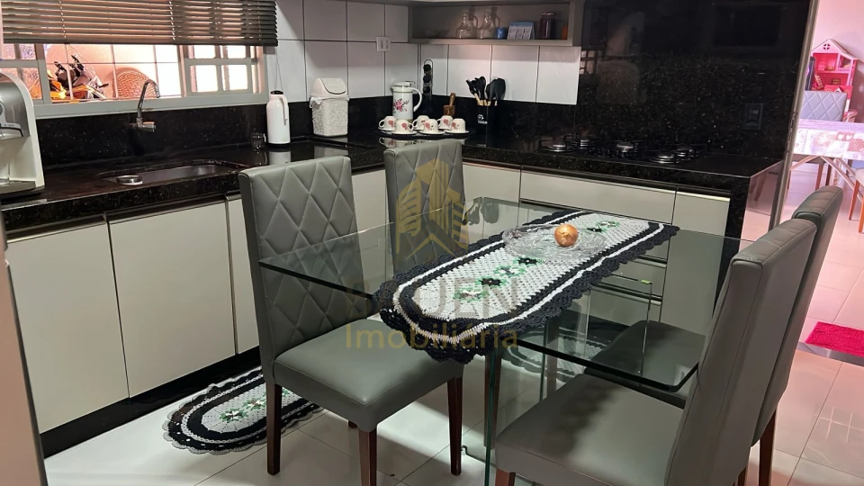 CASA JARDIM VITÓRIA