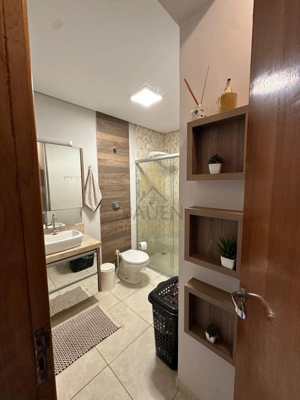 Casa Jardim Tarobá com Gourmet Integrado