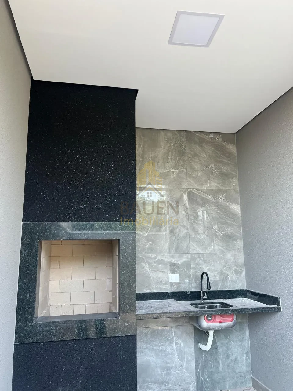 Imagens do imóveis CASA PARA LOCAÇÃO JD. ANA ROSA