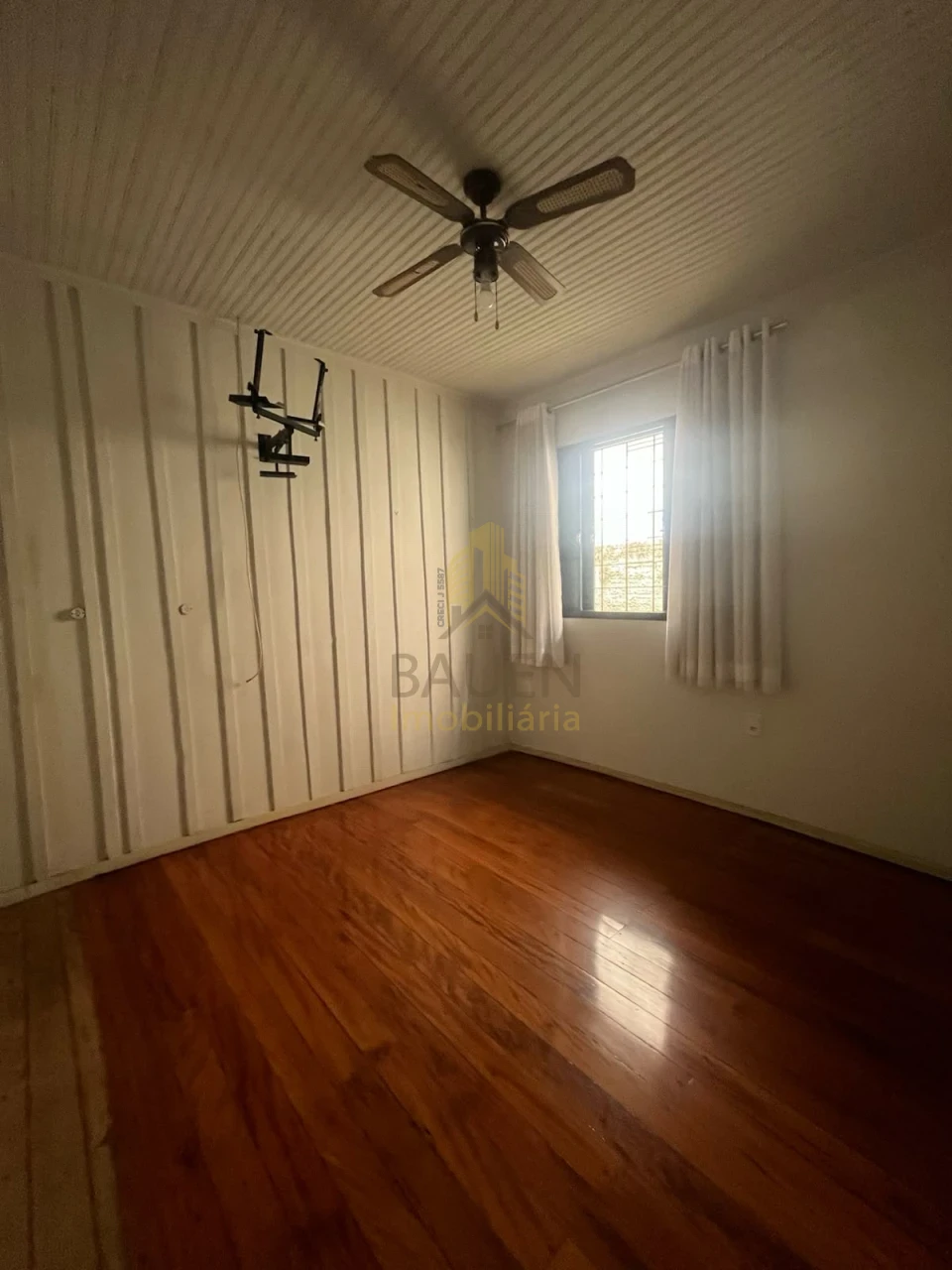 Imagens do imóveis CASA NO CENTRO - DISPONÍVEL PARA LOCAÇÃO