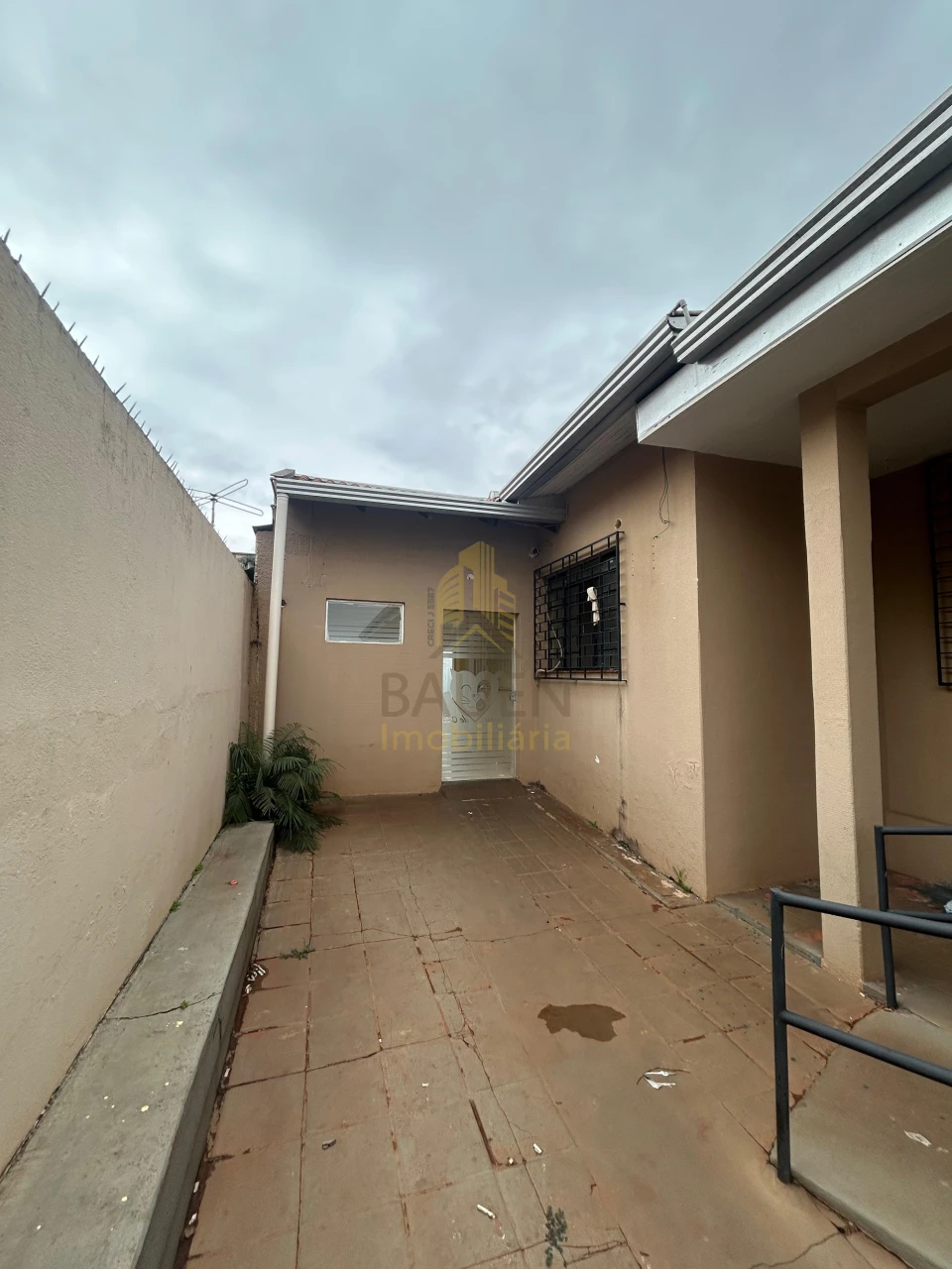 Imagens do imóveis CLINICA VETERINÁRIA AVENIDA CANADA 599