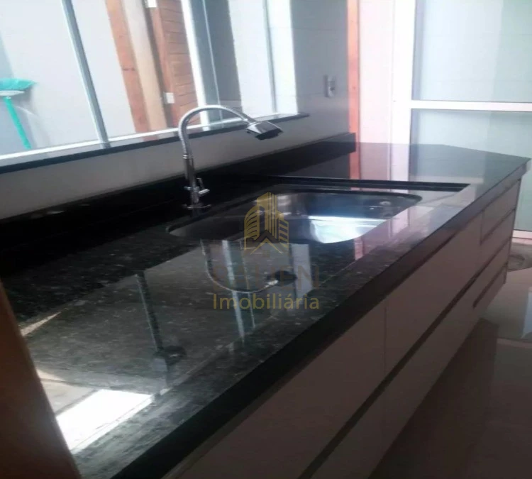 Imagens do imóveis CASA CONDOMÍNIO MORADA DAS FLORES