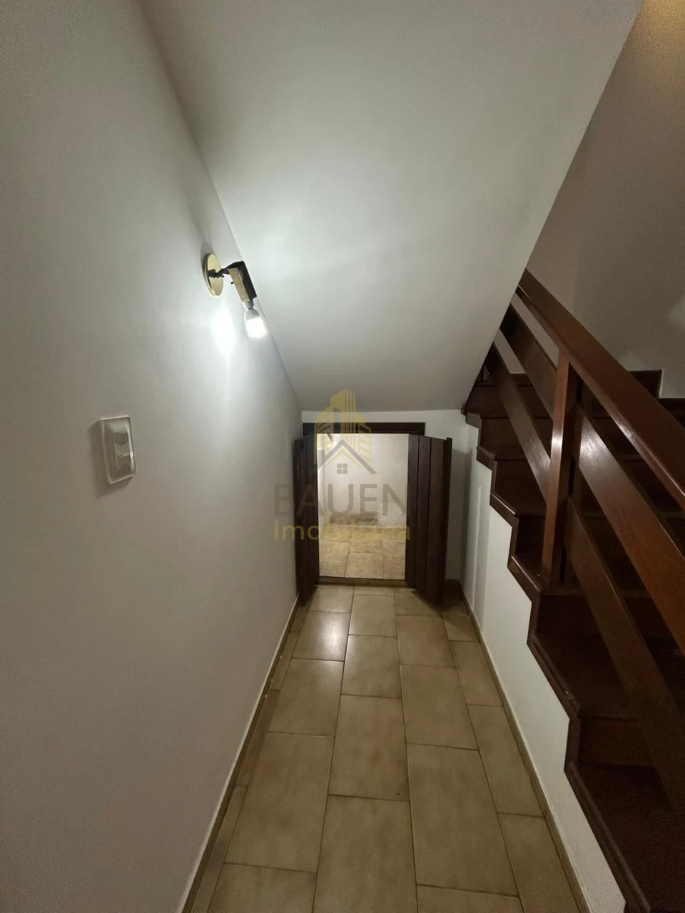 Imagens do imóveis SOBRADO COMERCIAL AVENIDA CANADÁ