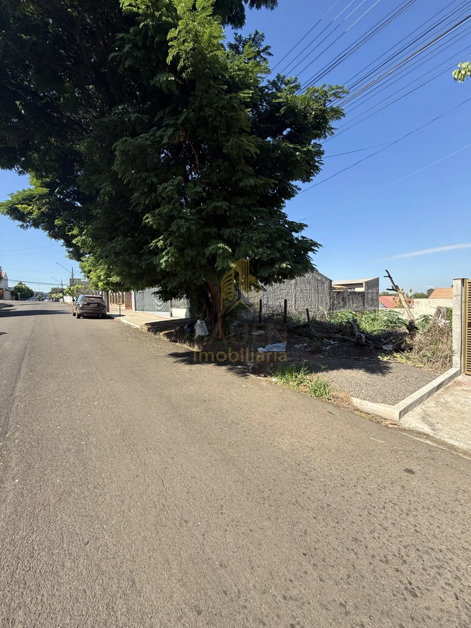 TERRENO 300m² Rua Buriti