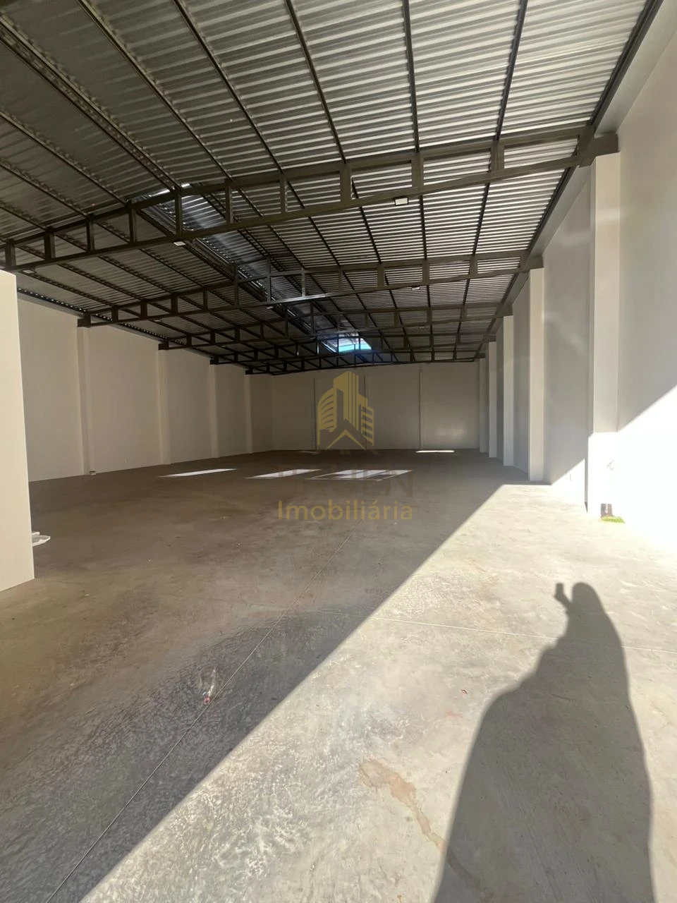 Imagens do imóveis BARRACÃO PARA LOCAÇÃO NO CENTRO DE CAMBÉ
