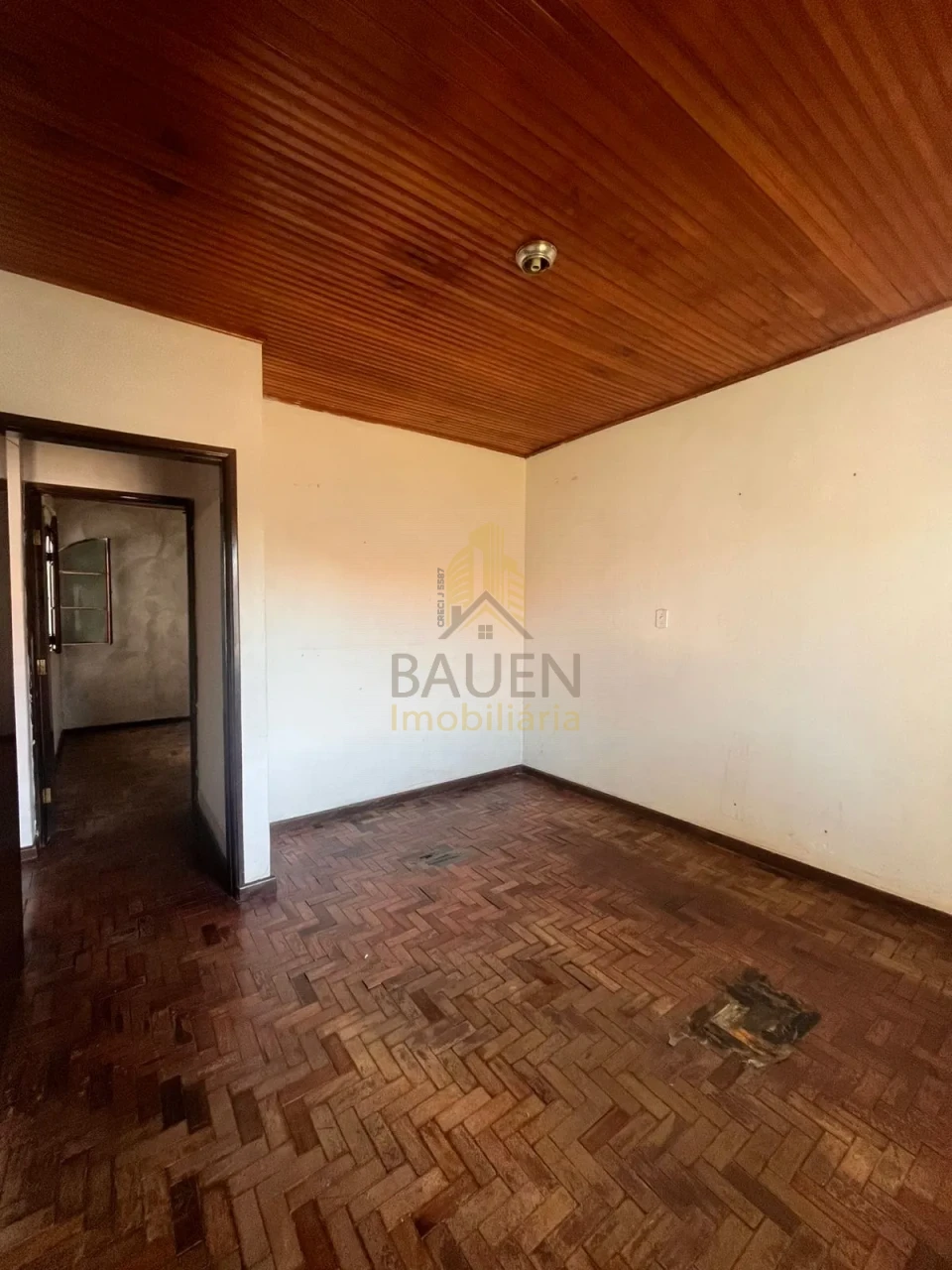 CASA DE ESQUINA PARQUE SELLA