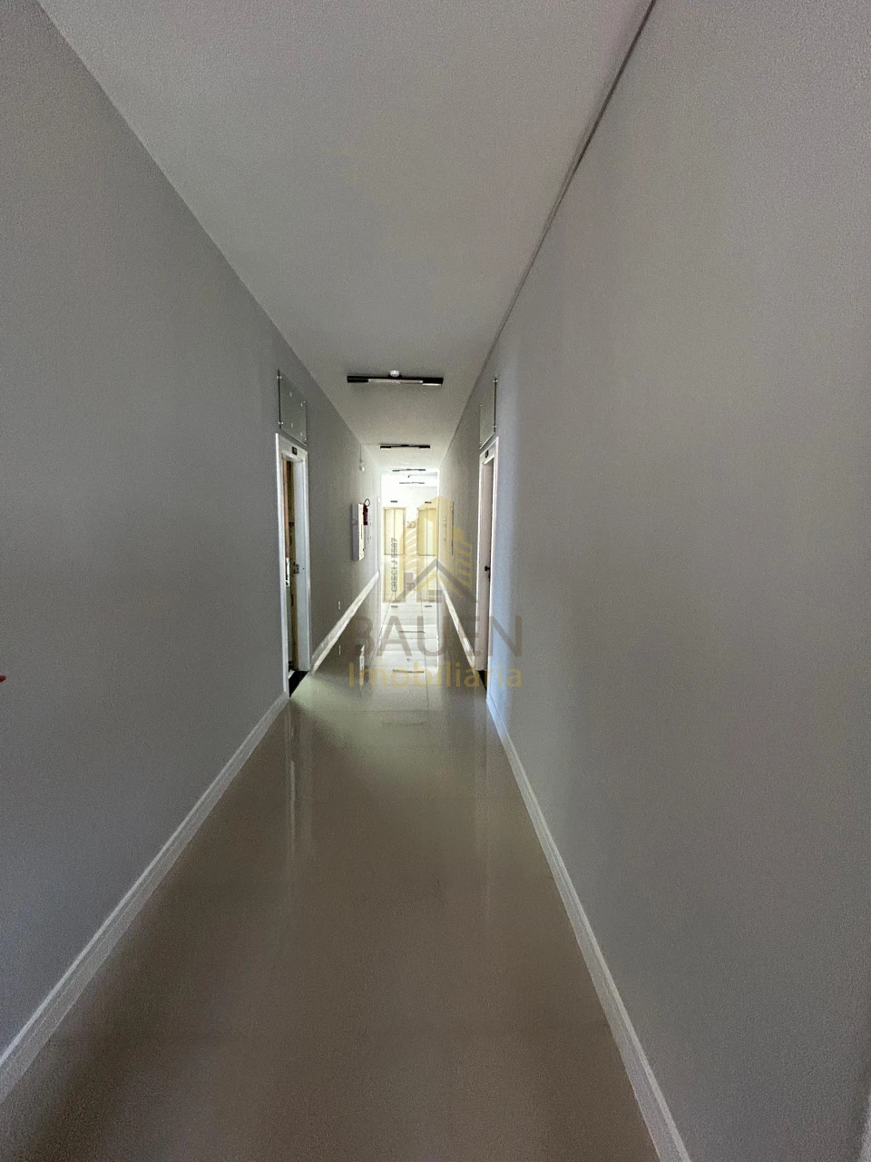 Imagens do imóveis SALA COMERCIAL EDIFICIO JULIO FUGANTI