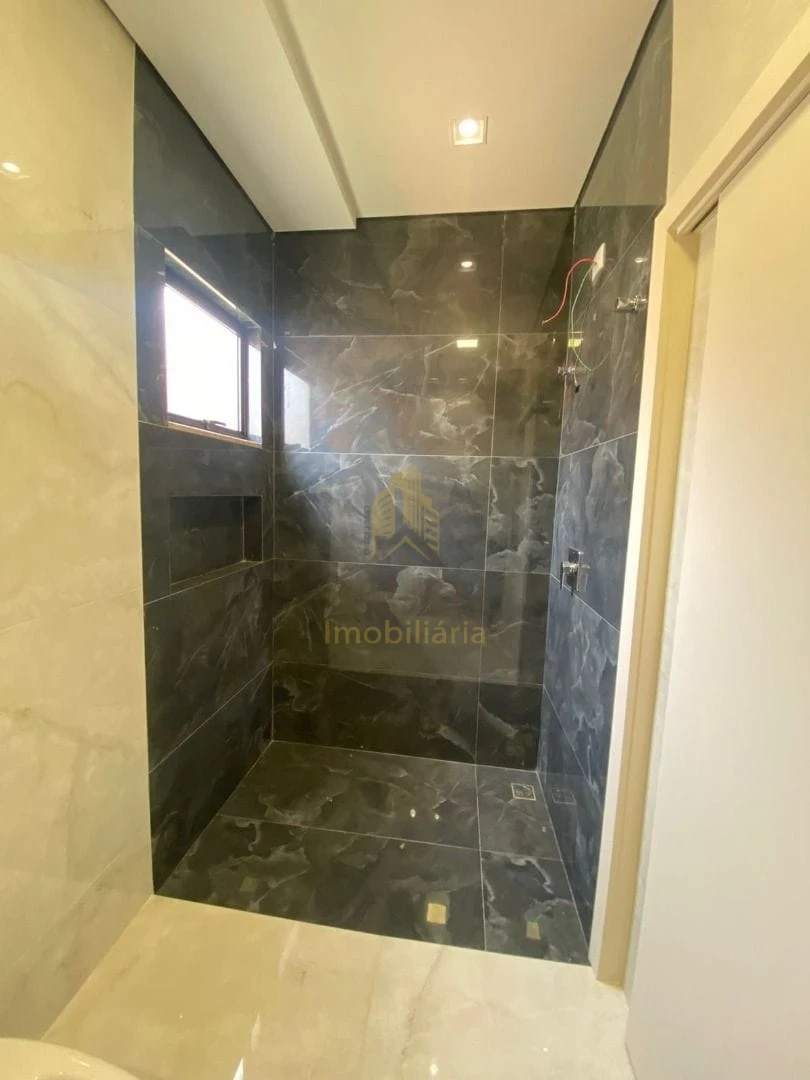 CASA JARDIM DAS MANSÕES