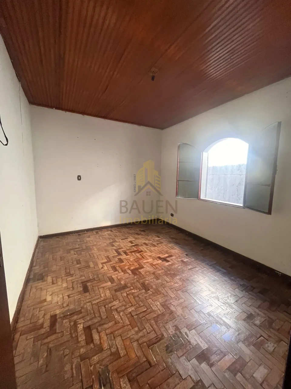 CASA DE ESQUINA PARQUE SELLA