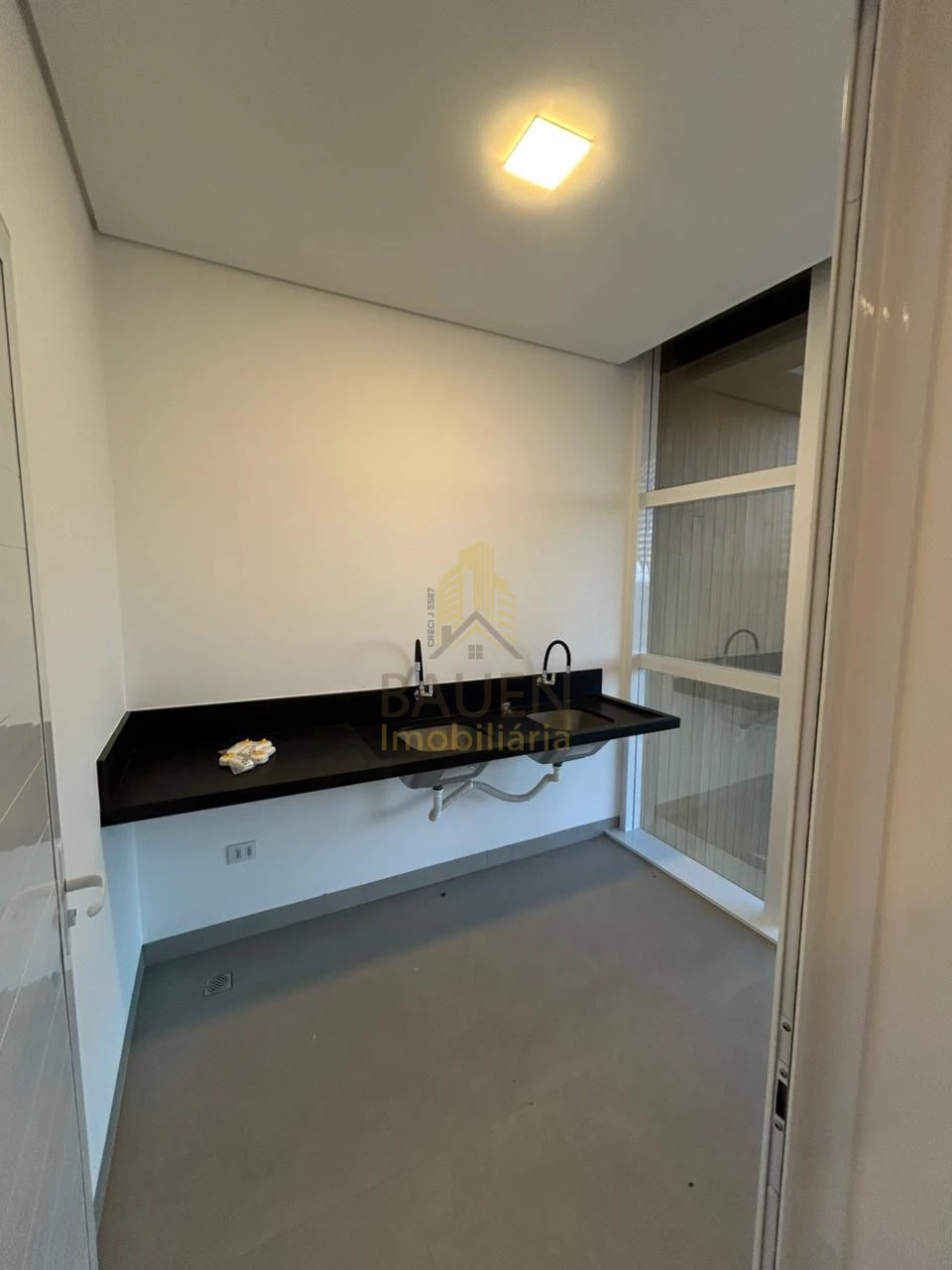 SALA COMERCIAL AVENIDA BRASIL