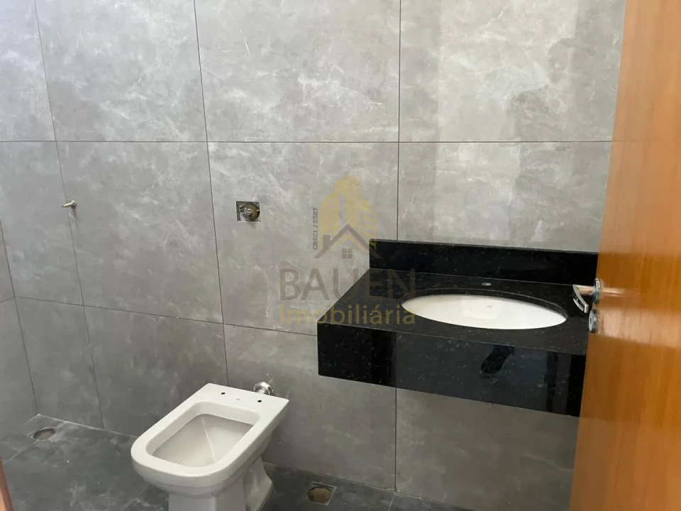 Imagens do imóveis CASA COM SUITE