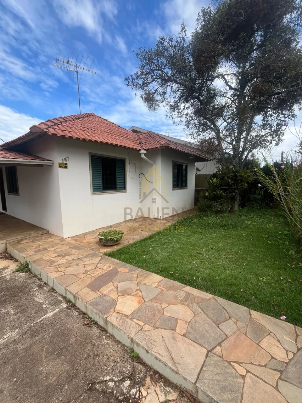 Imagens do imóveis CASA NO CENTRO - DISPONÍVEL PARA LOCAÇÃO