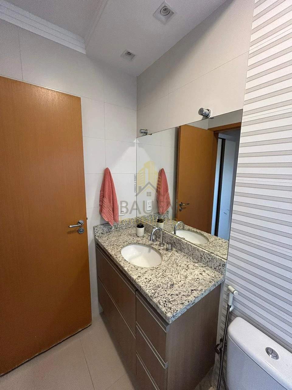 Imagens do imóveis Casa Condomínio Ouro Verde