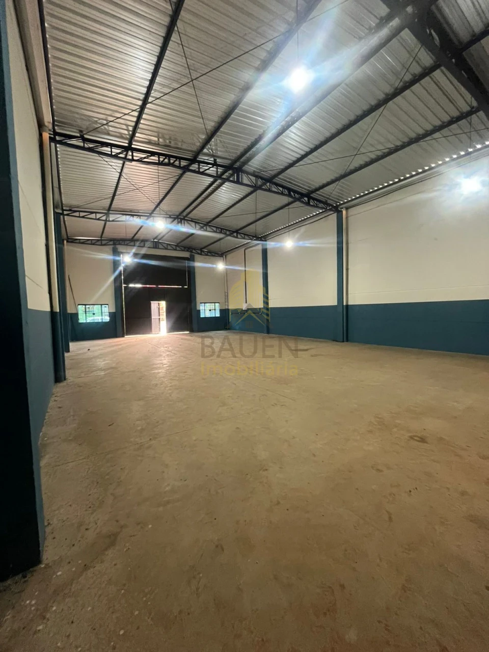 Imagens do imóveis BARRACÃO COMERCIAL PARA LOCAÇÃO- JARDIM SÃO JOSÉ EM FRENTE AO MAX ATACADISTA