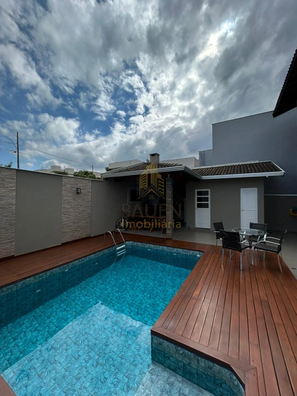 Imagens do imóveis CASA ALTO PADRÃO DISPONÍVEL PARA LOCAÇÃO CONDOMINÍO MORADA DAS FLORES