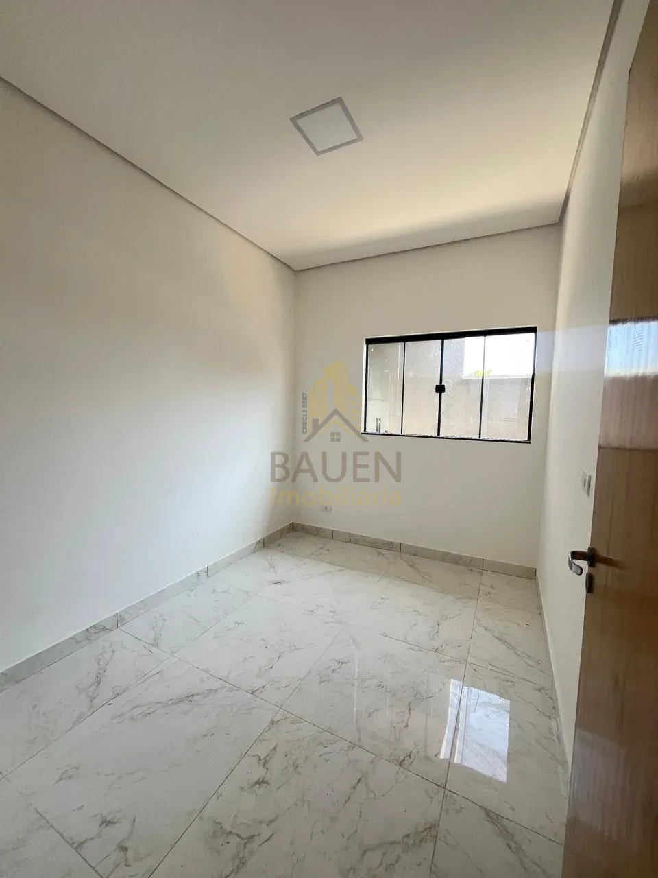 Imagens do imóveis CASA PARA LOCAÇÃO JD. ANA ROSA