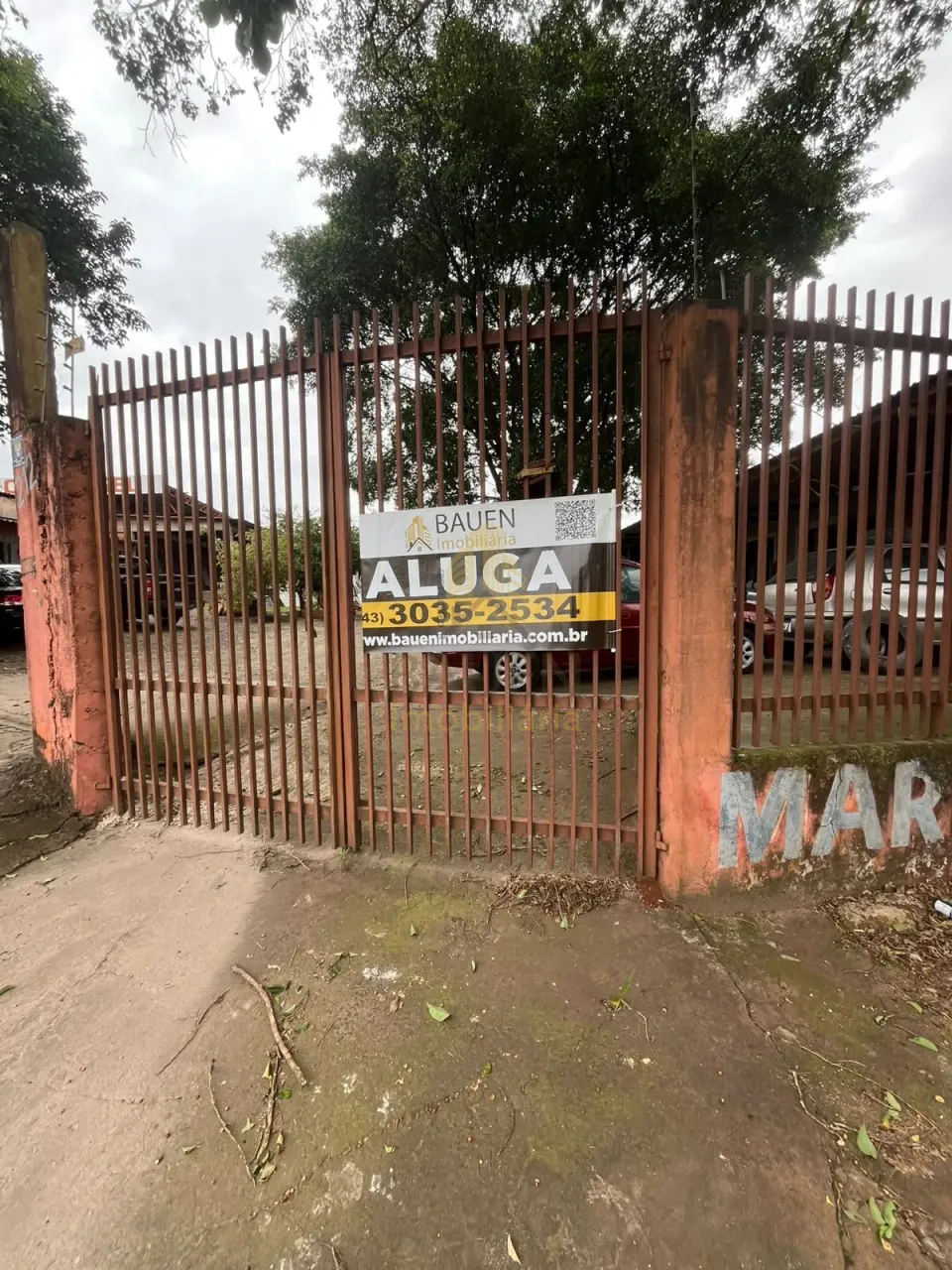 Imagens do imóveis Ponto Comercial para Locação com Amplo Terreno e Área Coberta.