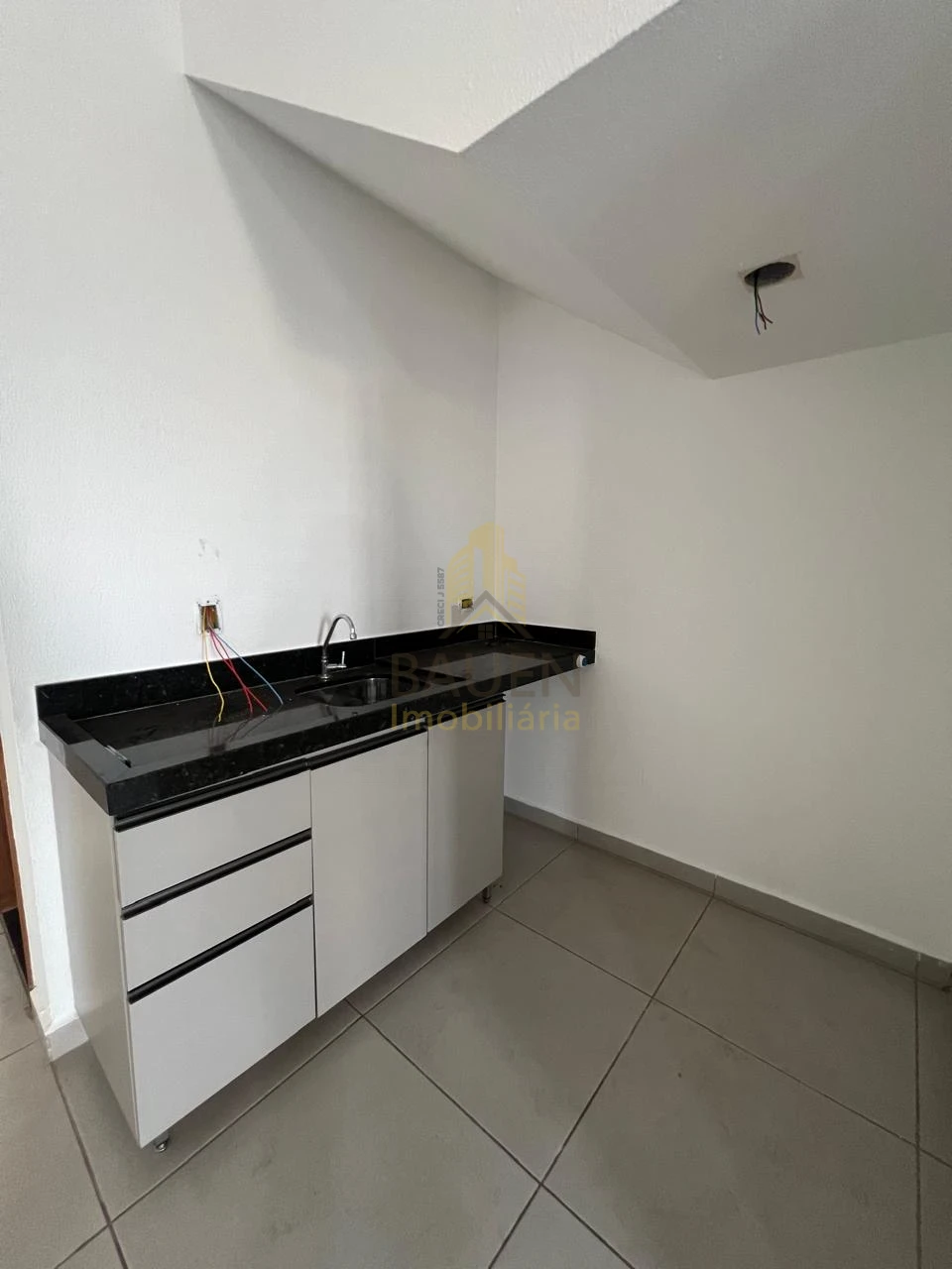 Imagens do imóveis SALA COMERCIAL AVENIDA ROBERT KOCH LONDRINA