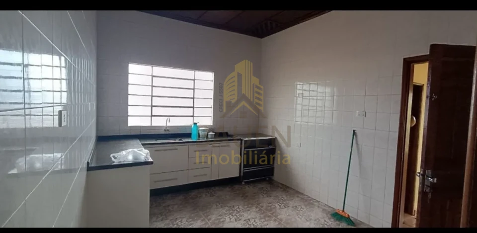 Casa À Venda E Locação Casa Cambé