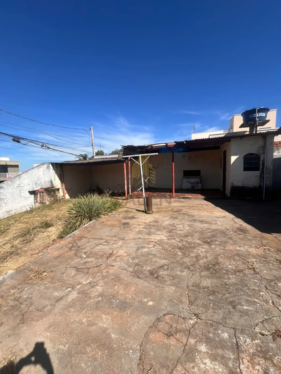 CASA DE ESQUINA PARQUE SELLA