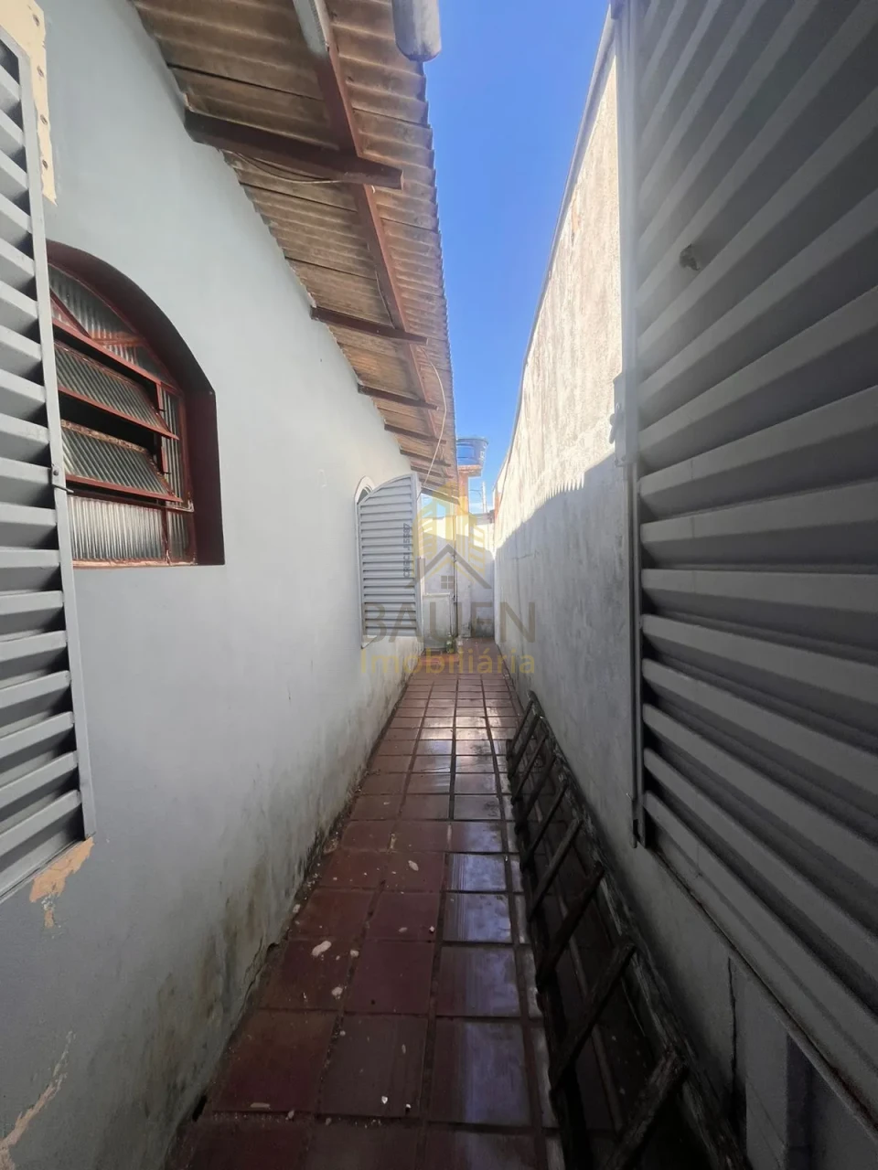 CASA DE ESQUINA PARQUE SELLA