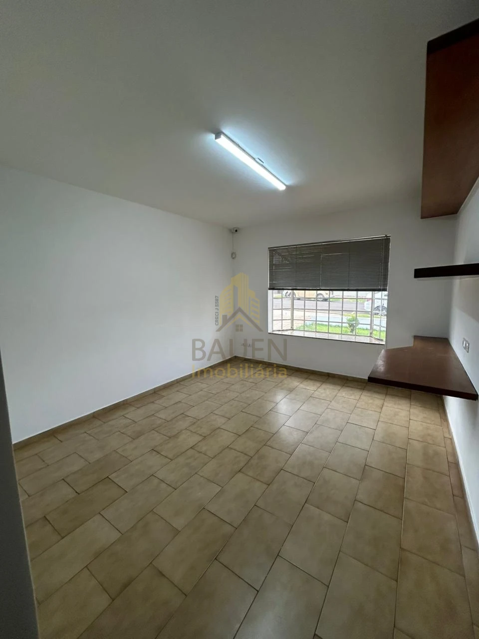 Imagens do imóveis SOBRADO COMERCIAL AVENIDA CANADÁ