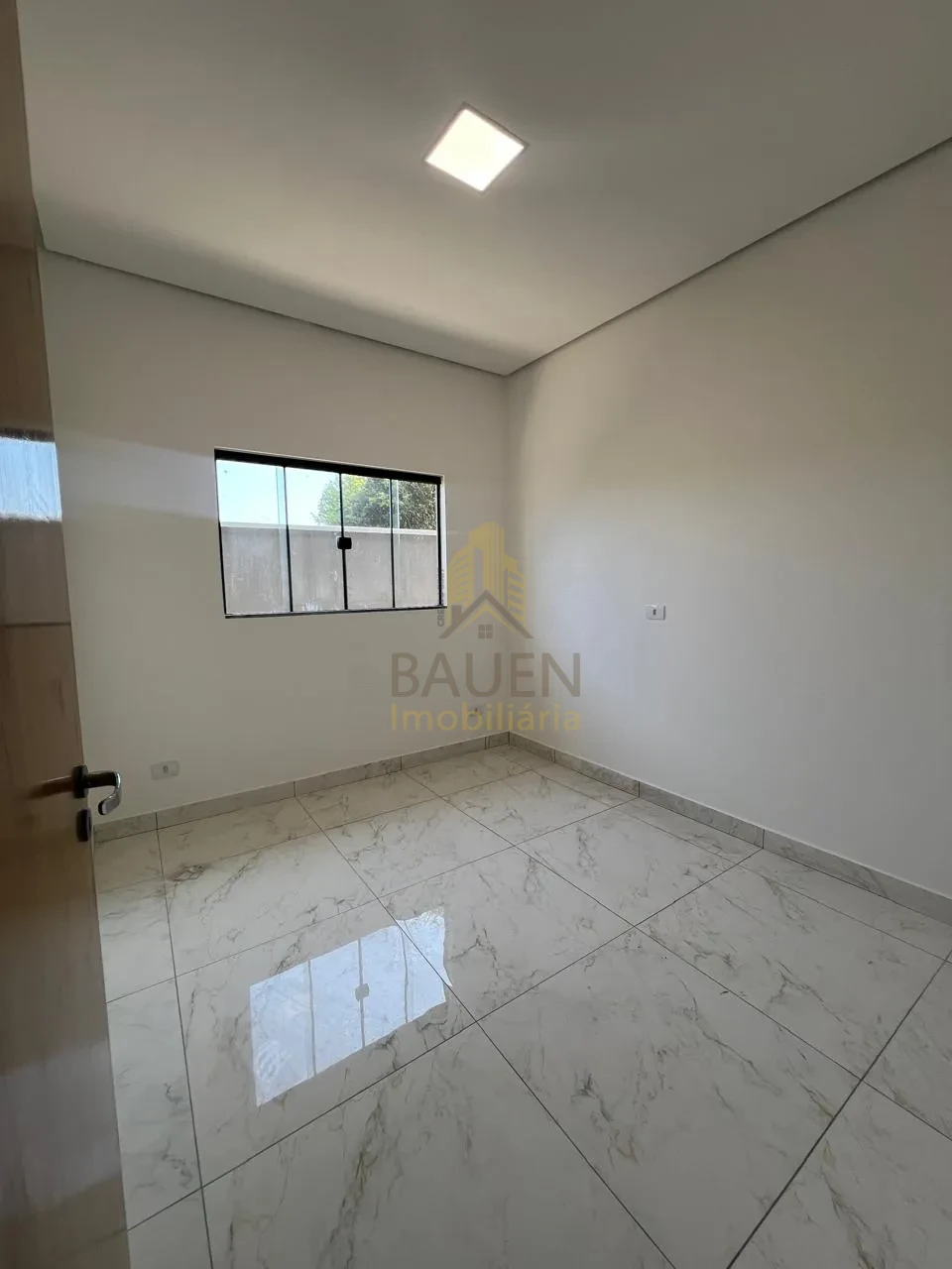 Imagens do imóveis CASA PARA LOCAÇÃO JD. ANA ROSA