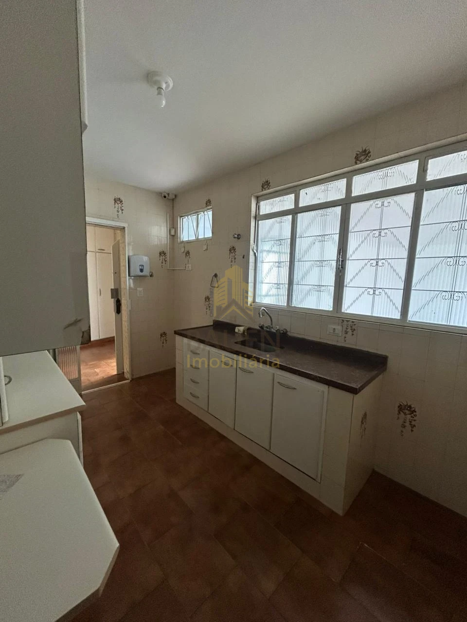 Imagens do imóveis SOBRADO COMERCIAL AVENIDA CANADÁ