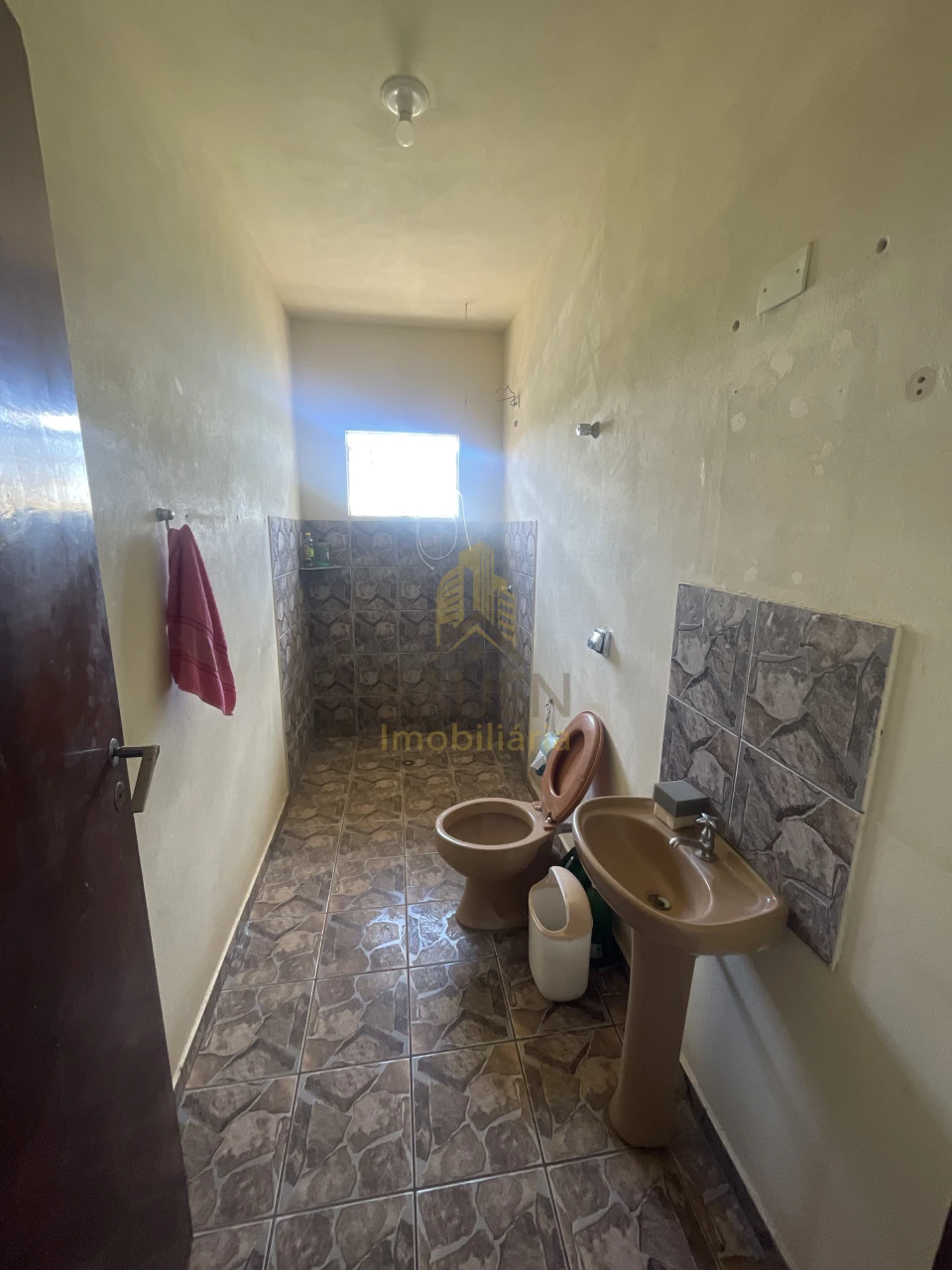 Casa com terreno de 608 m²