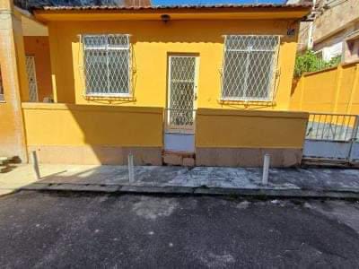 Imagens do imóveis ALUGA-SE CASA EM VILA 