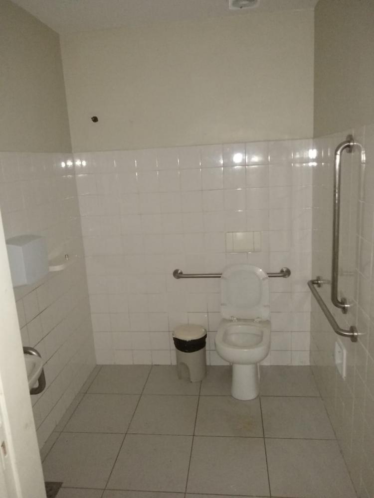 Imagens do imóveis Ótimo imóvel comercial no centro de Cascadura