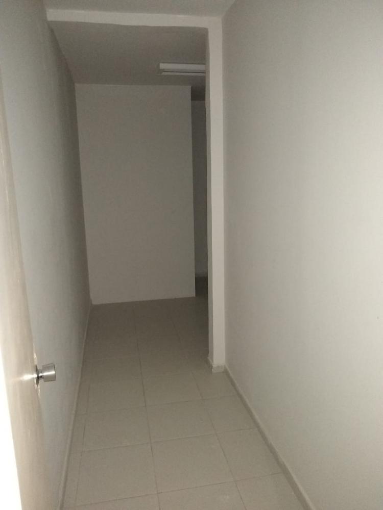 Imagens do imóveis Ótimo imóvel comercial no centro de Cascadura