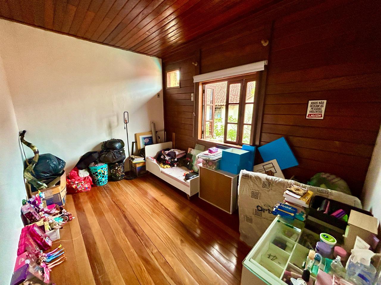 Imagens do imóveis Casa Ampla 