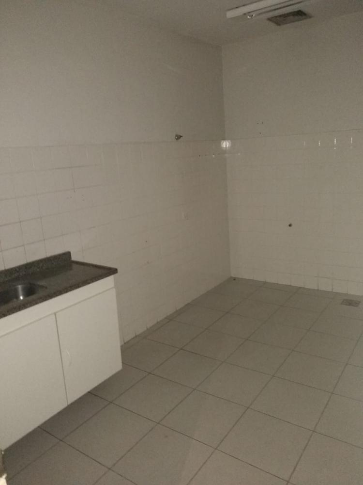 Imagens do imóveis Ótimo imóvel comercial no centro de Cascadura