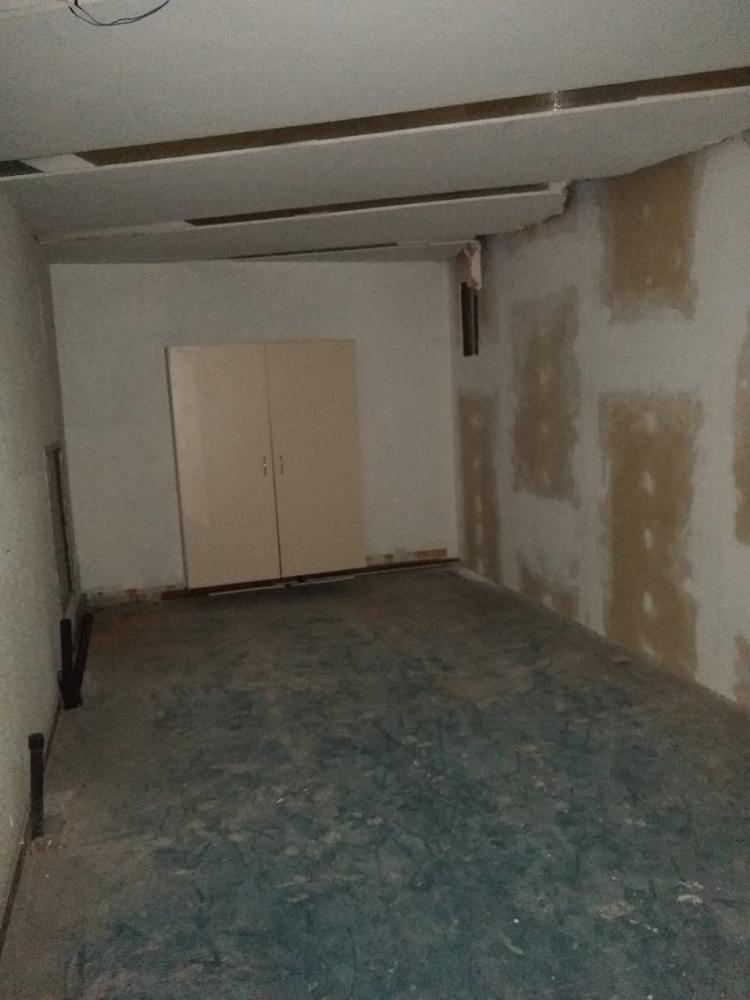 Imagens do imóveis Ótimo imóvel comercial no centro de Cascadura
