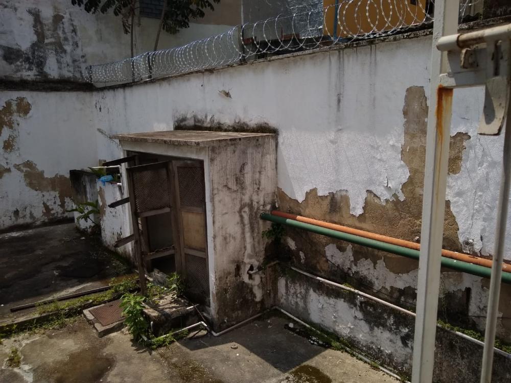 Imagens do imóveis Ótimo imóvel comercial no centro de Cascadura