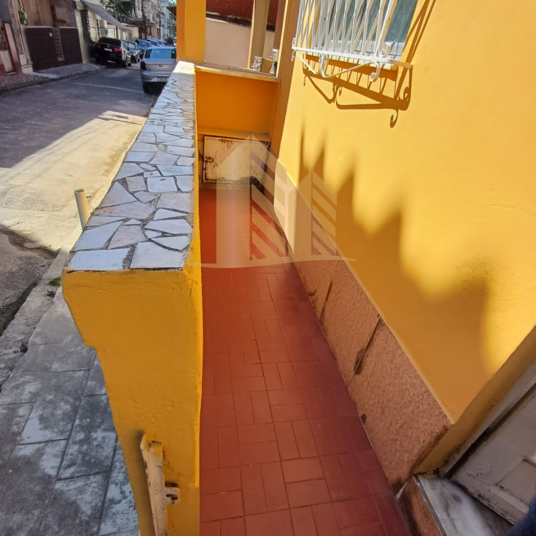 Imagens do imóveis ALUGA-SE CASA EM VILA 