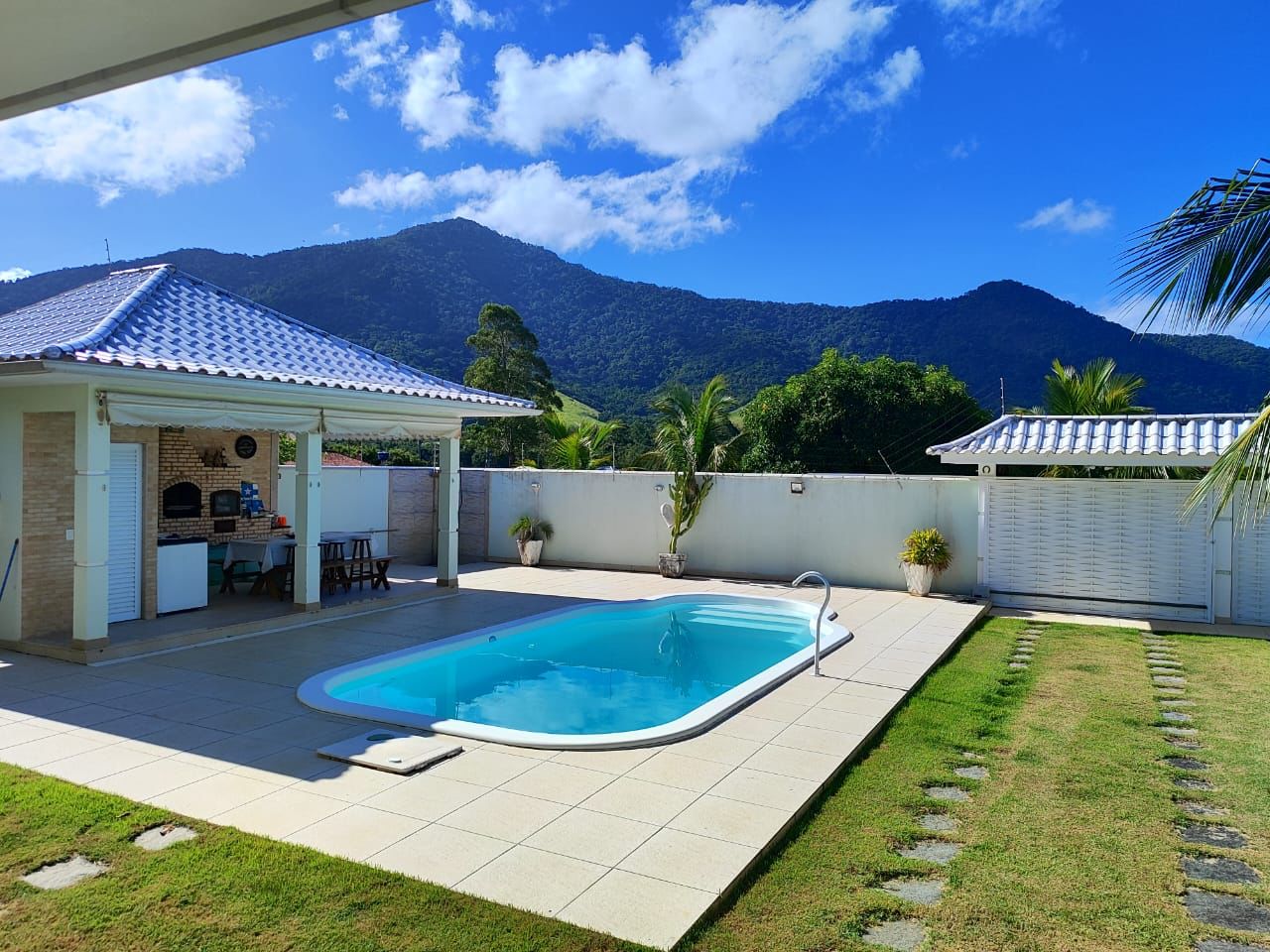 Imagens do imóveis Casa Alto Padrão em Condomíno