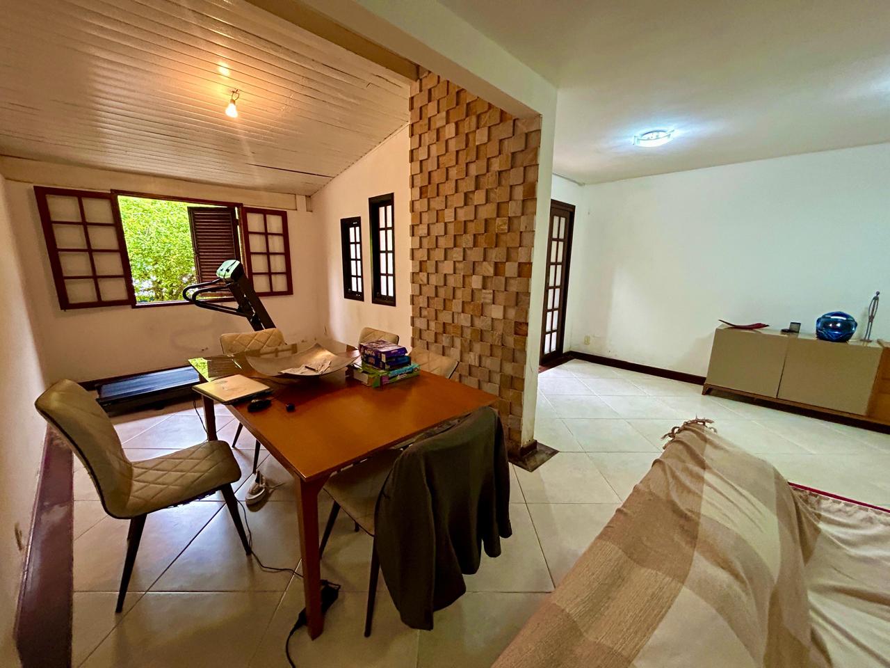 Imagens do imóveis Casa Ampla 