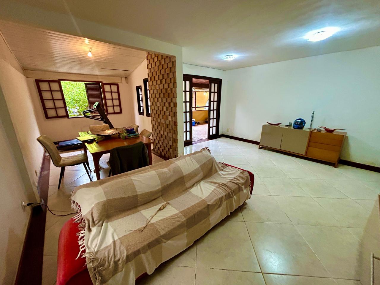 Imagens do imóveis Casa Ampla 