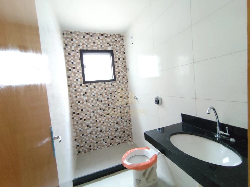 Imagens do imóveis Ótima casa com 02 quartos, sendo suíte, espaço Gourmet em terreno de 240m2