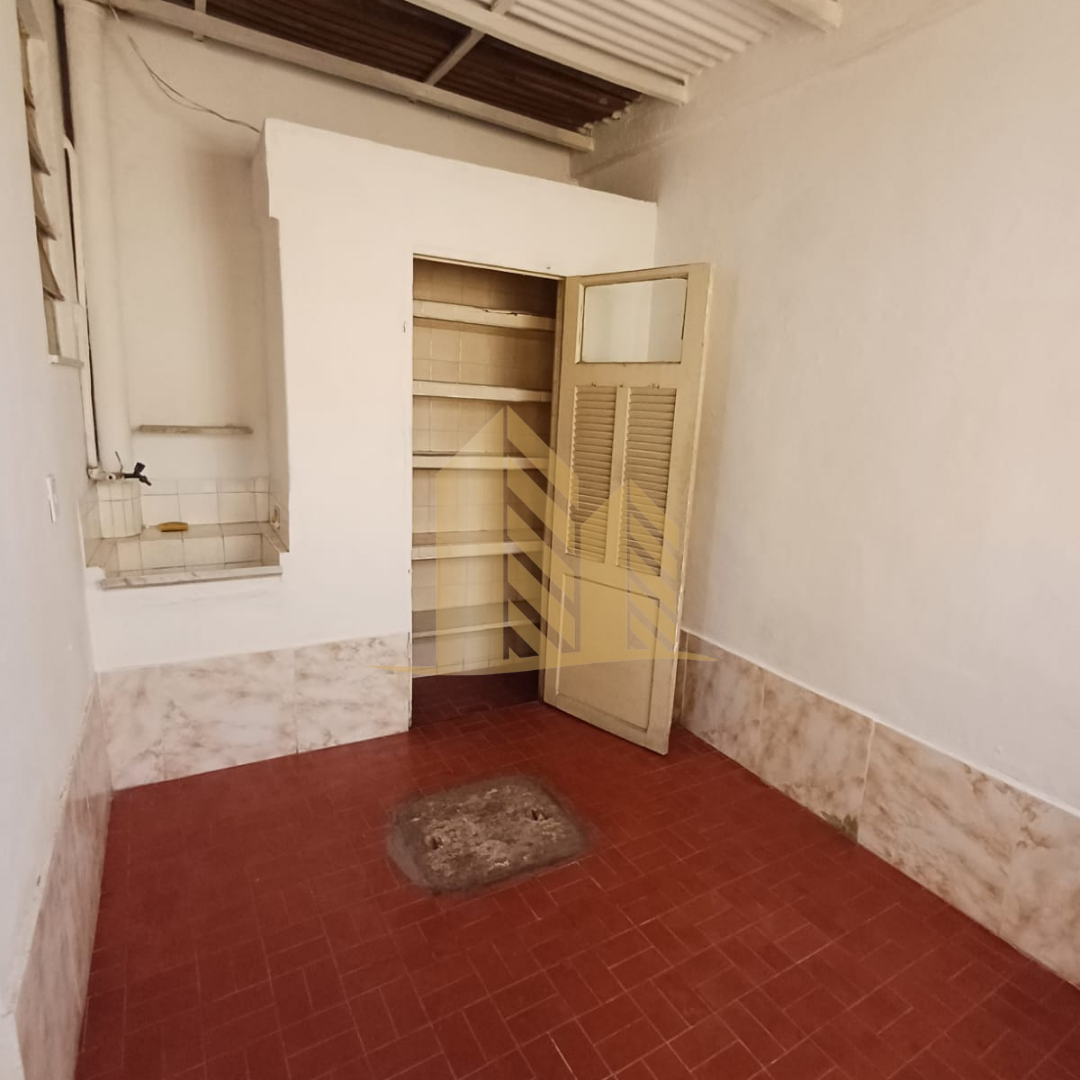 Imagens do imóveis ALUGA-SE CASA EM VILA 