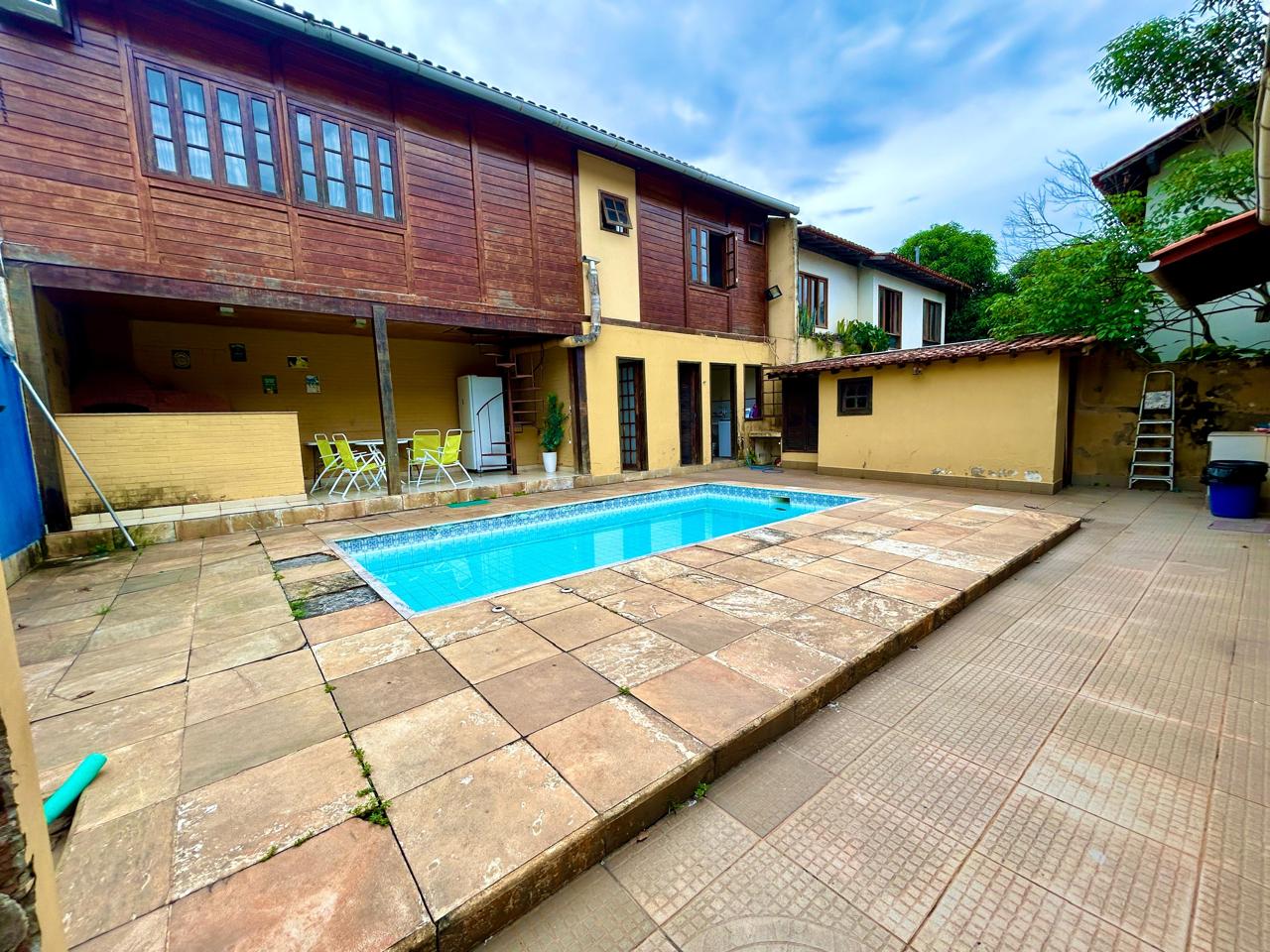 Imagens do imóveis Casa Ampla 
