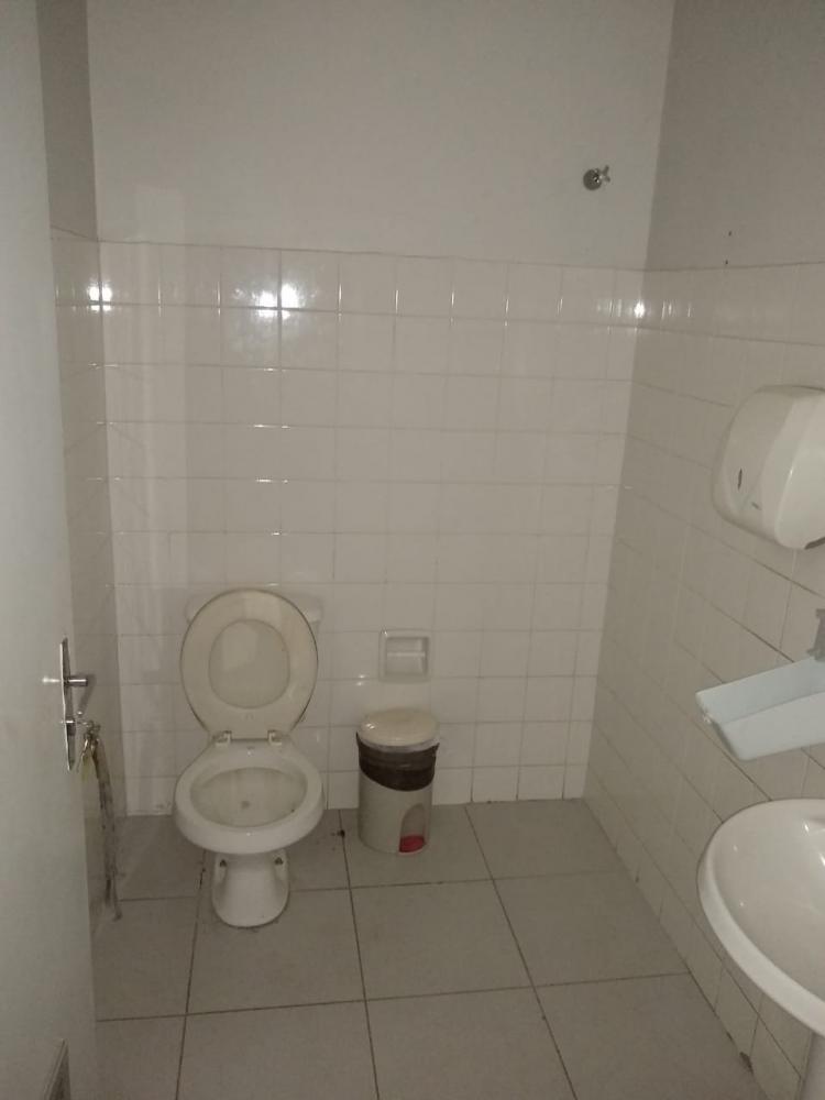 Imagens do imóveis Ótimo imóvel comercial no centro de Cascadura