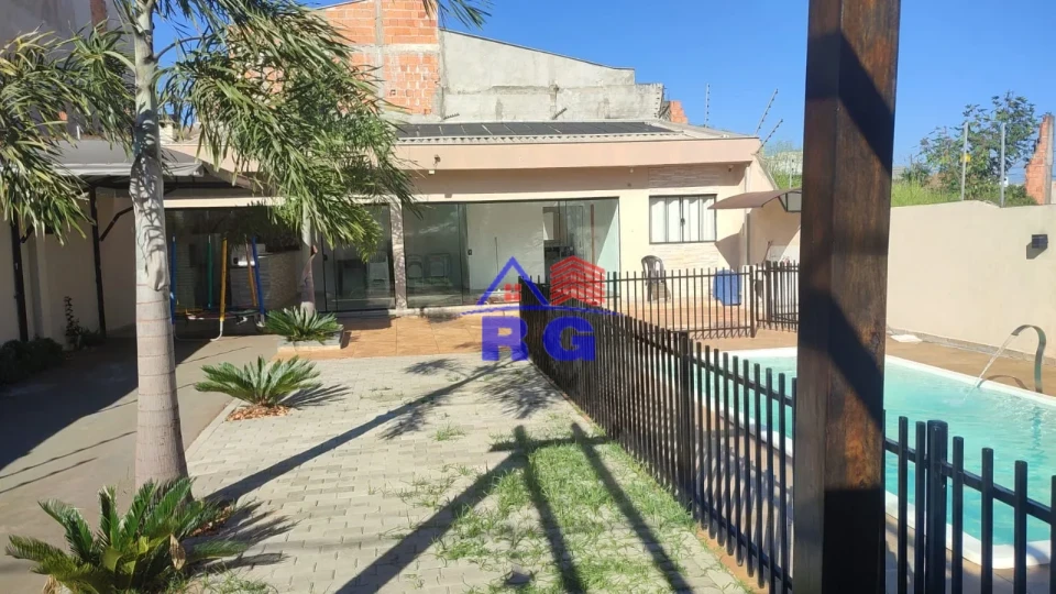 ÁREA DE LAZER  COM PISCINA - J. NOVA CAMBÉ/TERRA VERMELHA