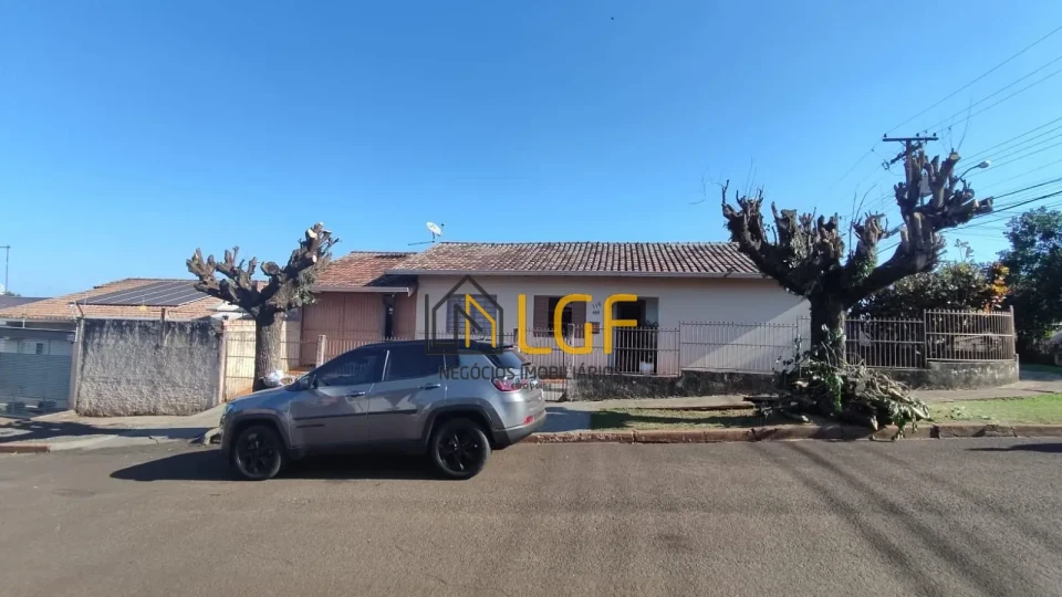 Imagens do imóveis CASA Á VENDA NO JARDIM ALVORADA