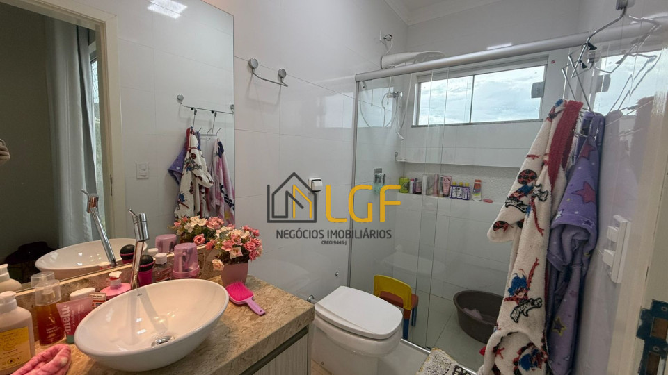 Imagens do imóveis CASA Á VENDA NO JARDIM DAS MANSÕES