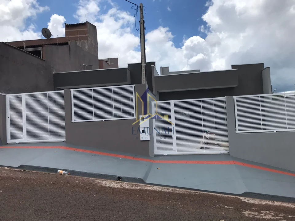 CASA Á VENDA  NO JARDIM DO CAFÉ II