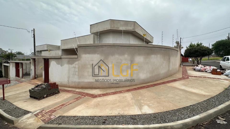 CASA GEMINADA Á VENDA NO JARDIM VÔ ZEZINHO