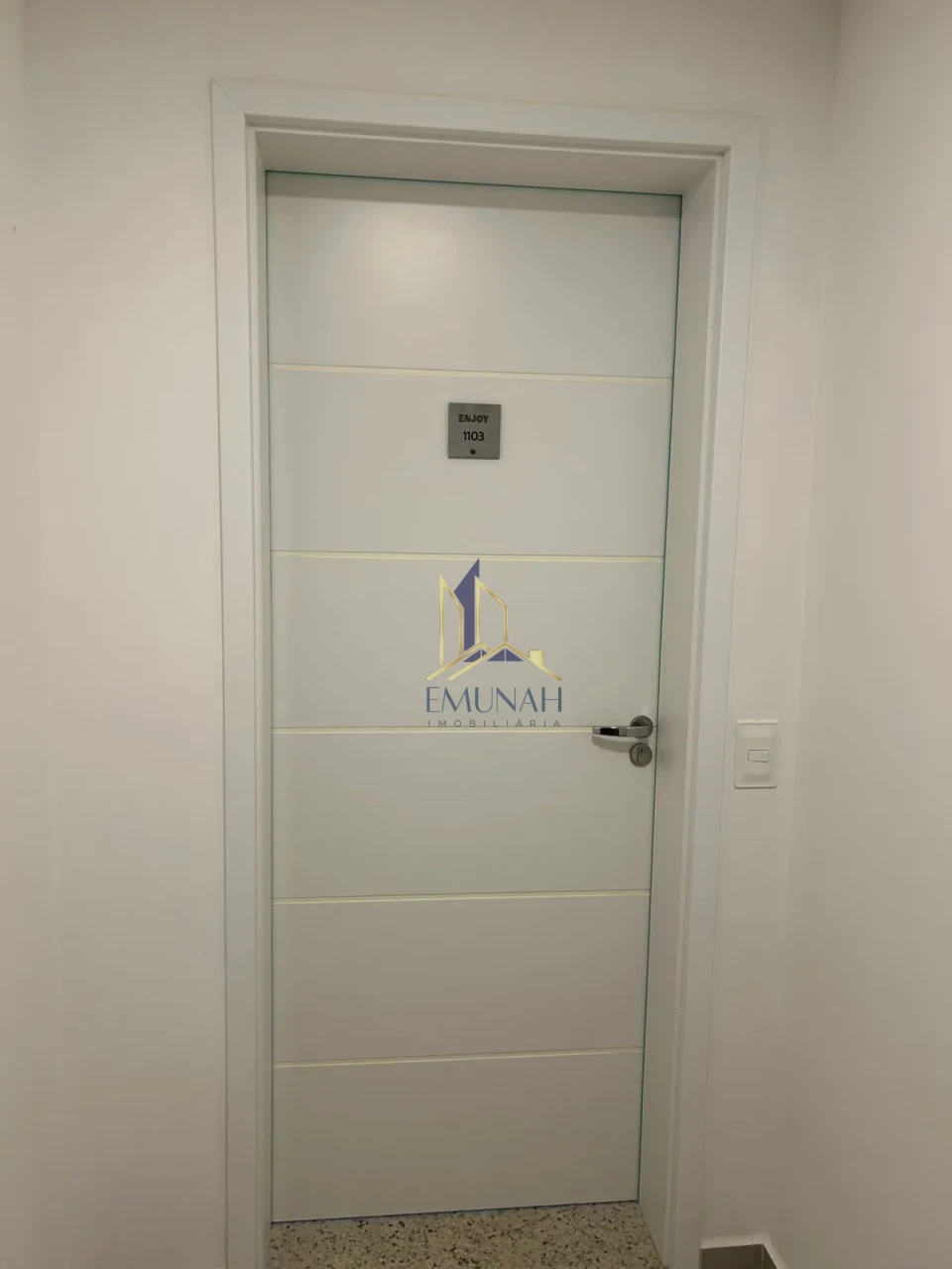 APARTAMENTO Á VENDA NO EDIFÍCIO ENJOY